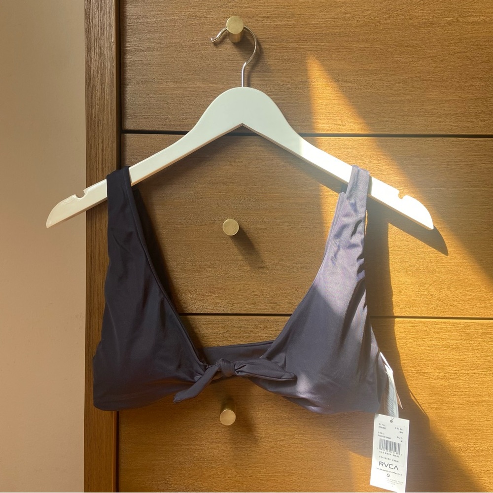 NWT RVCA front tie bikini top